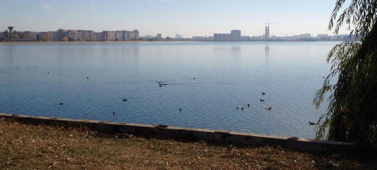 Luxury Westpark 2-Room Apartment Lakeview W5 Бухарест Екстер'єр фото